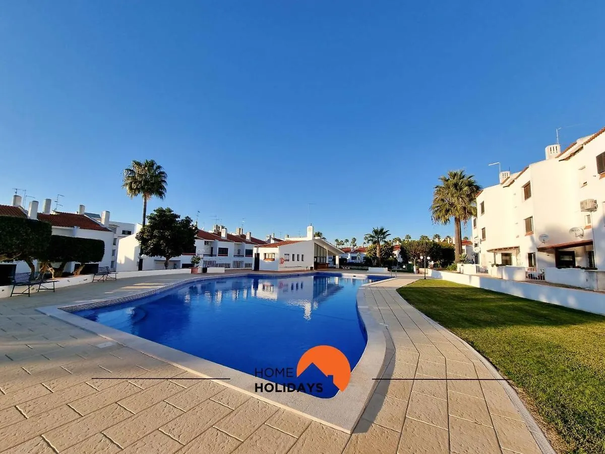 #109 Zelio House By Home Holidays contacts